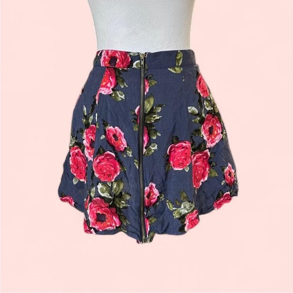 Anthropologie Pins & Needles Red Floral Rose A-Line Skater Skirt with Zipper